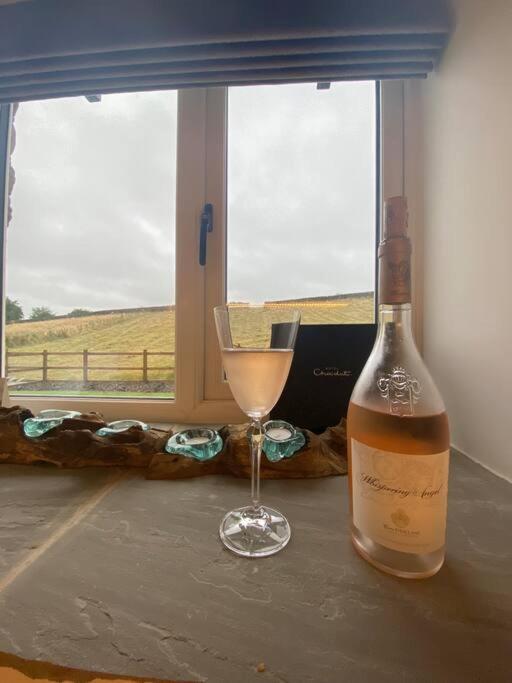 Вилла Luxury Detached Peak District Stone Barn - Dog Friendly Hazelwood Экстерьер фото