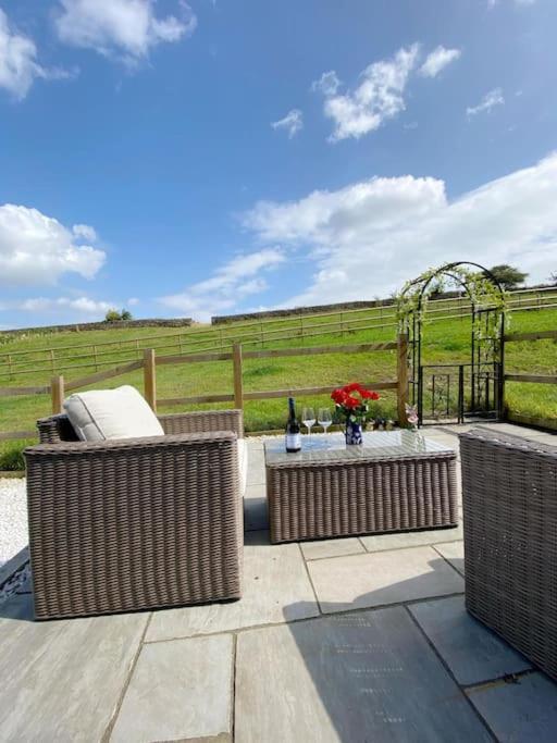 Вилла Luxury Detached Peak District Stone Barn - Dog Friendly Hazelwood Экстерьер фото