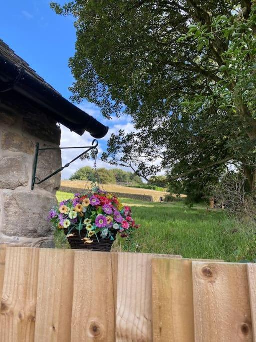 Вилла Luxury Detached Peak District Stone Barn - Dog Friendly Hazelwood Экстерьер фото