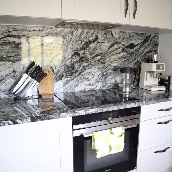 Вилла Luxury Detached Peak District Stone Barn - Dog Friendly Hazelwood Экстерьер фото