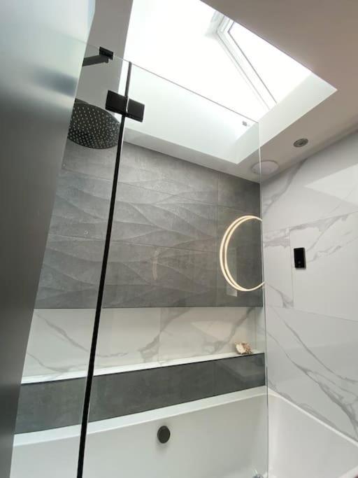 Вилла Luxury Detached Peak District Stone Barn - Dog Friendly Hazelwood Экстерьер фото